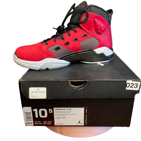 Men’s Nike Air Jordans 6-17-23. OG box. Size 10.5 “Toro” main image 11